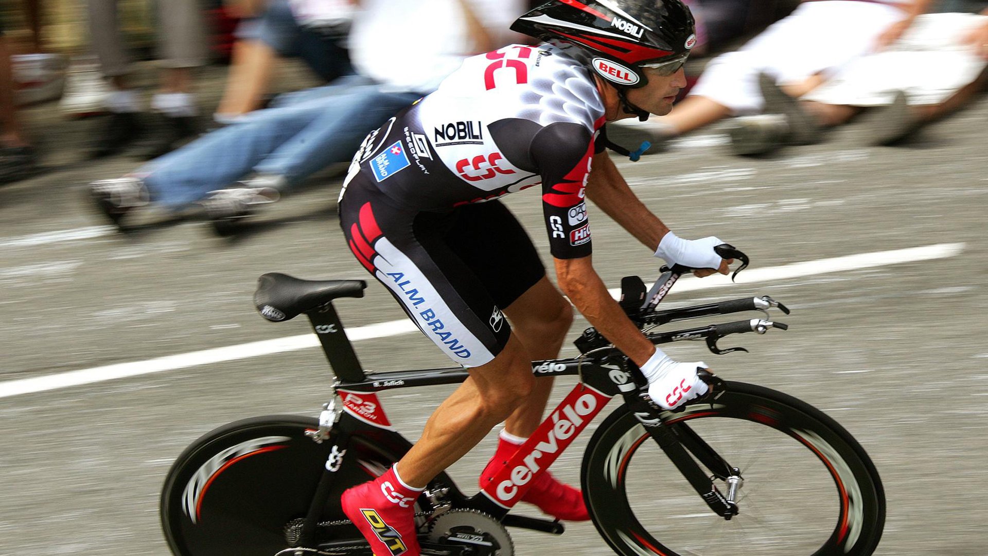 瑞士队前锋洛佩斯在巴黎奥运会上表现出色，洛佩斯退役